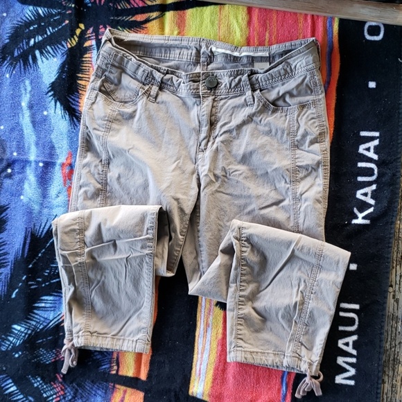 DKNY Capri pants - Picture 2 of 5